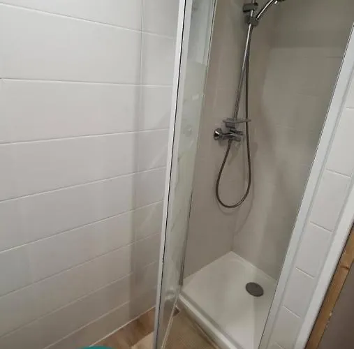 Le Dans Le Jardin. * 호스니-쑤-부와